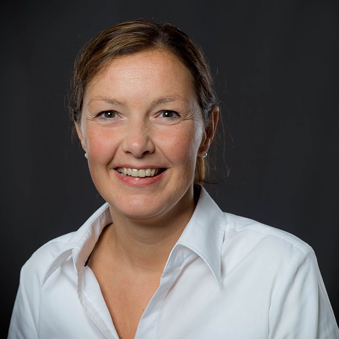 Chantal Jakstadt, Referentin Internationales