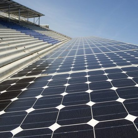 Solarpaneele auf einem Dach
