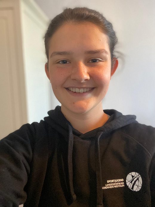 Marie Wingenter (FSJlerin 2020/2021) Marie Wingenter (FSJlerin 2020/2021)