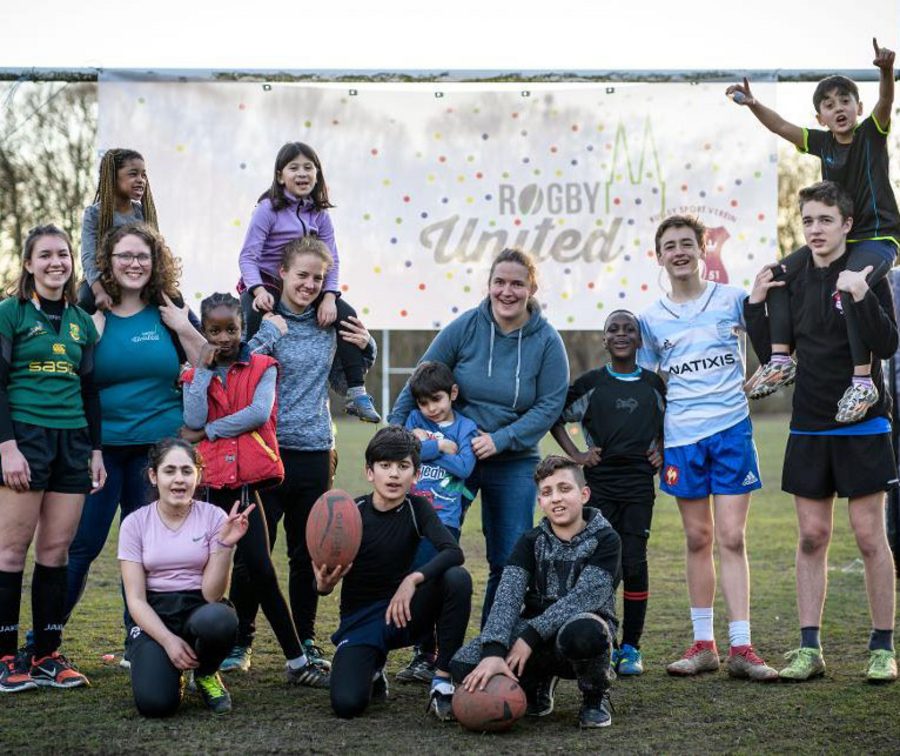 Kinder und Jugendliche bei Rugby Event