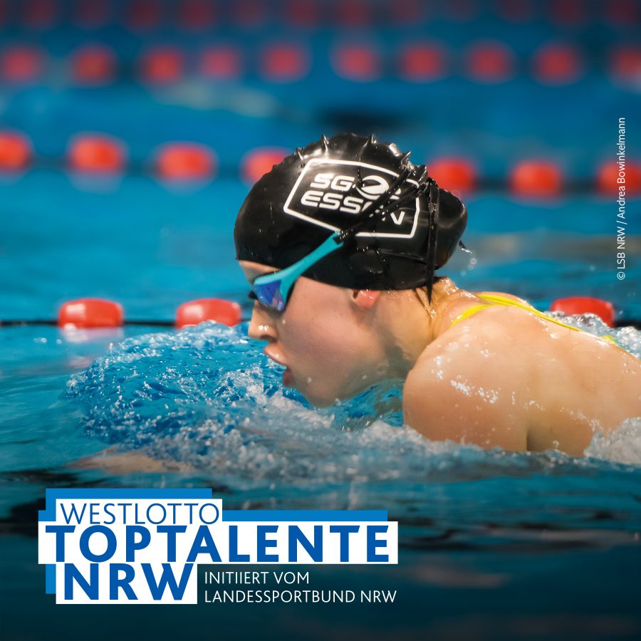 Para Schwimmerin im Wasser